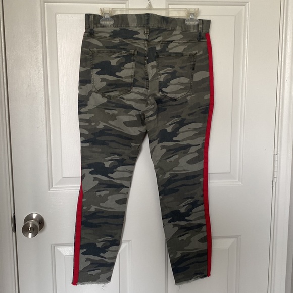 EXPRESS ARMY JEANS WITH RED STRIPE SIZE 8 - Picture 2 of 5
